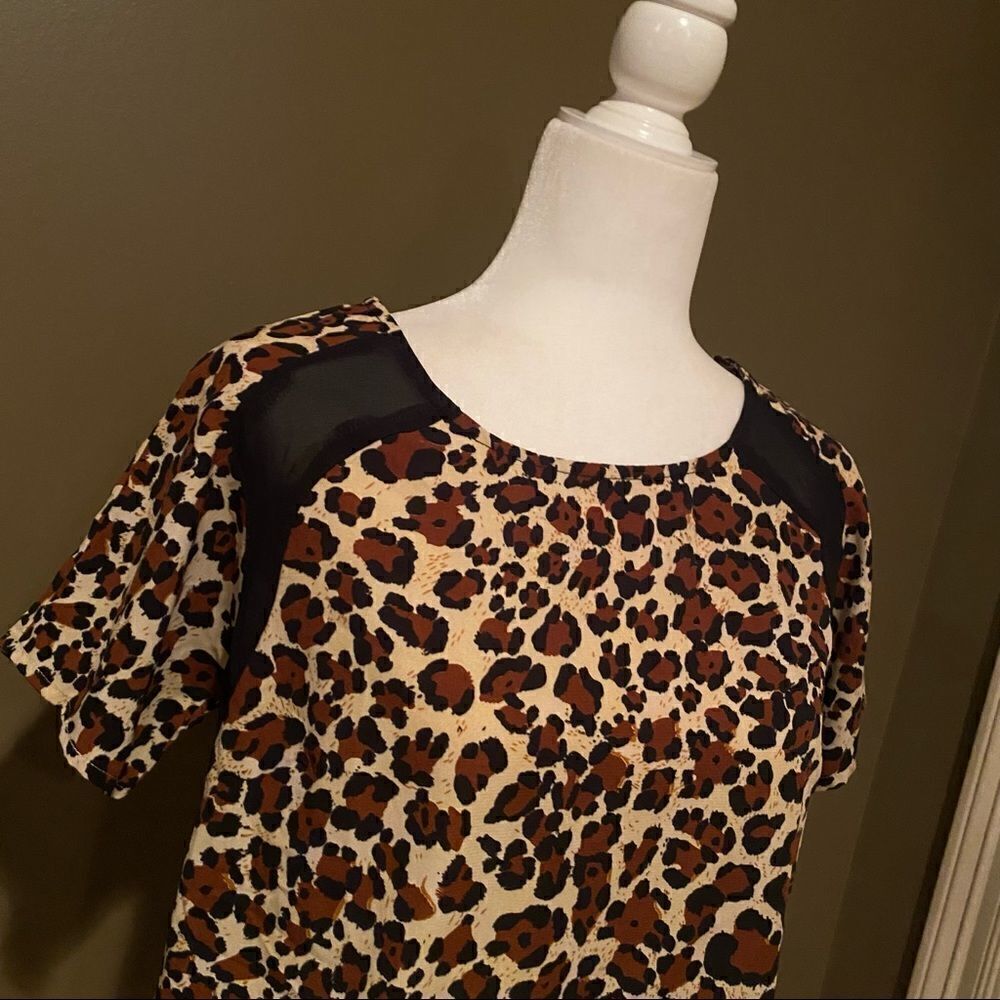 Timing Leopard Shirt  - Picture 4 of 11